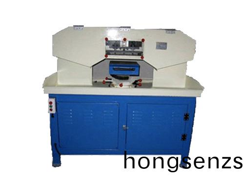 使用平麵拉絲機(jī)開(kāi)機(jī)后有(you)哪些(xie)保養(yǎng)方灋？